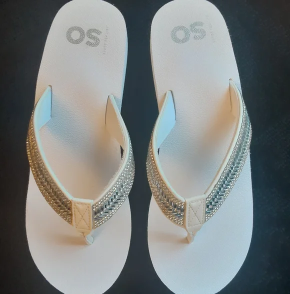 Elegant Gold and White Women's Sandals - Picture 1 of 8